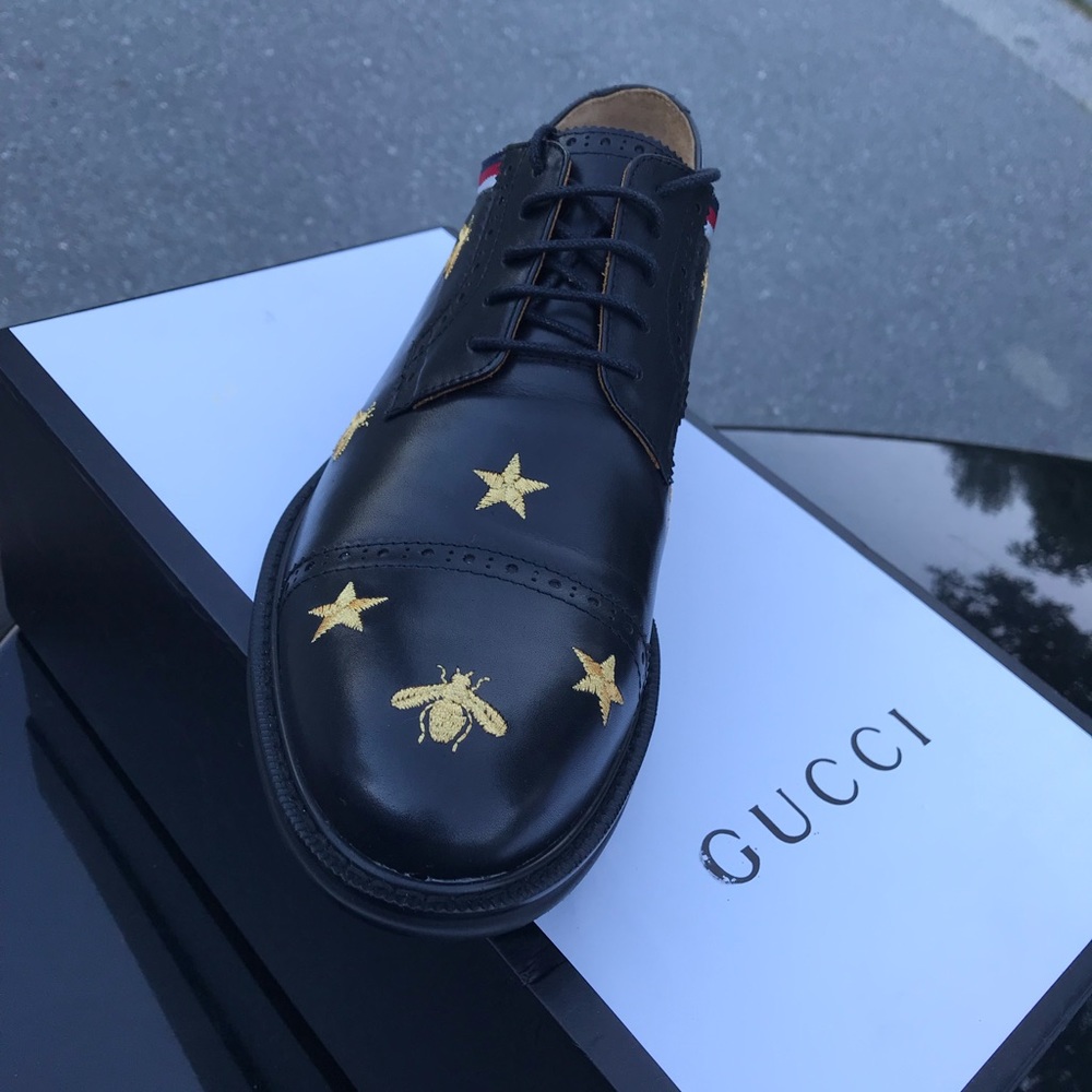 Men’s Bees and Stars Lace Up Shoe
